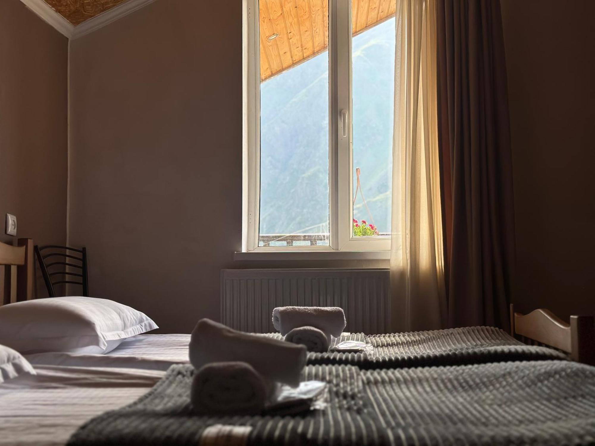 Hotel Dari Kazbegi Exterior foto